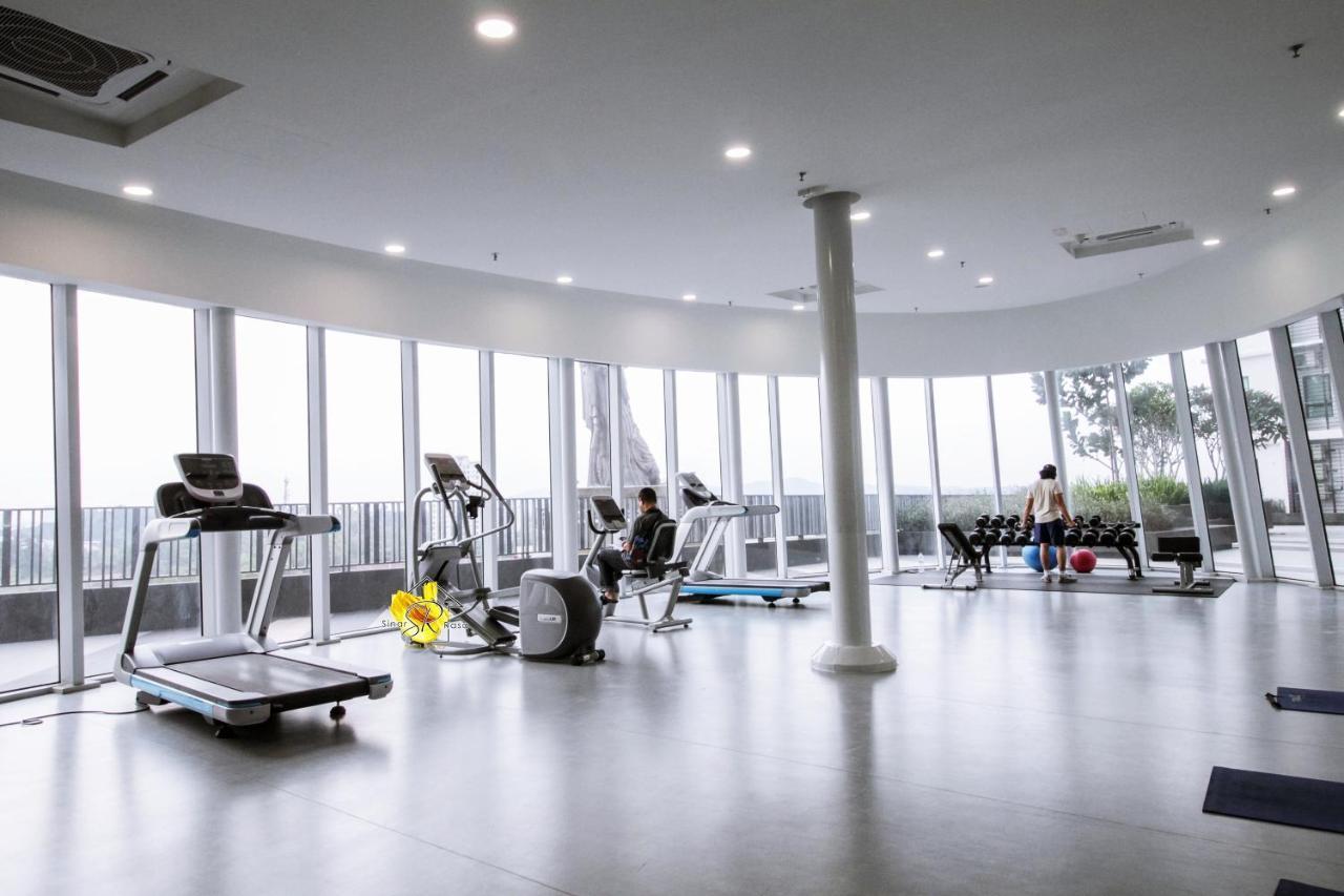 Sinar Rasa Homestay At I-Soho, I-City Shah Alam Zewnętrze zdjęcie The gym at the 101 building