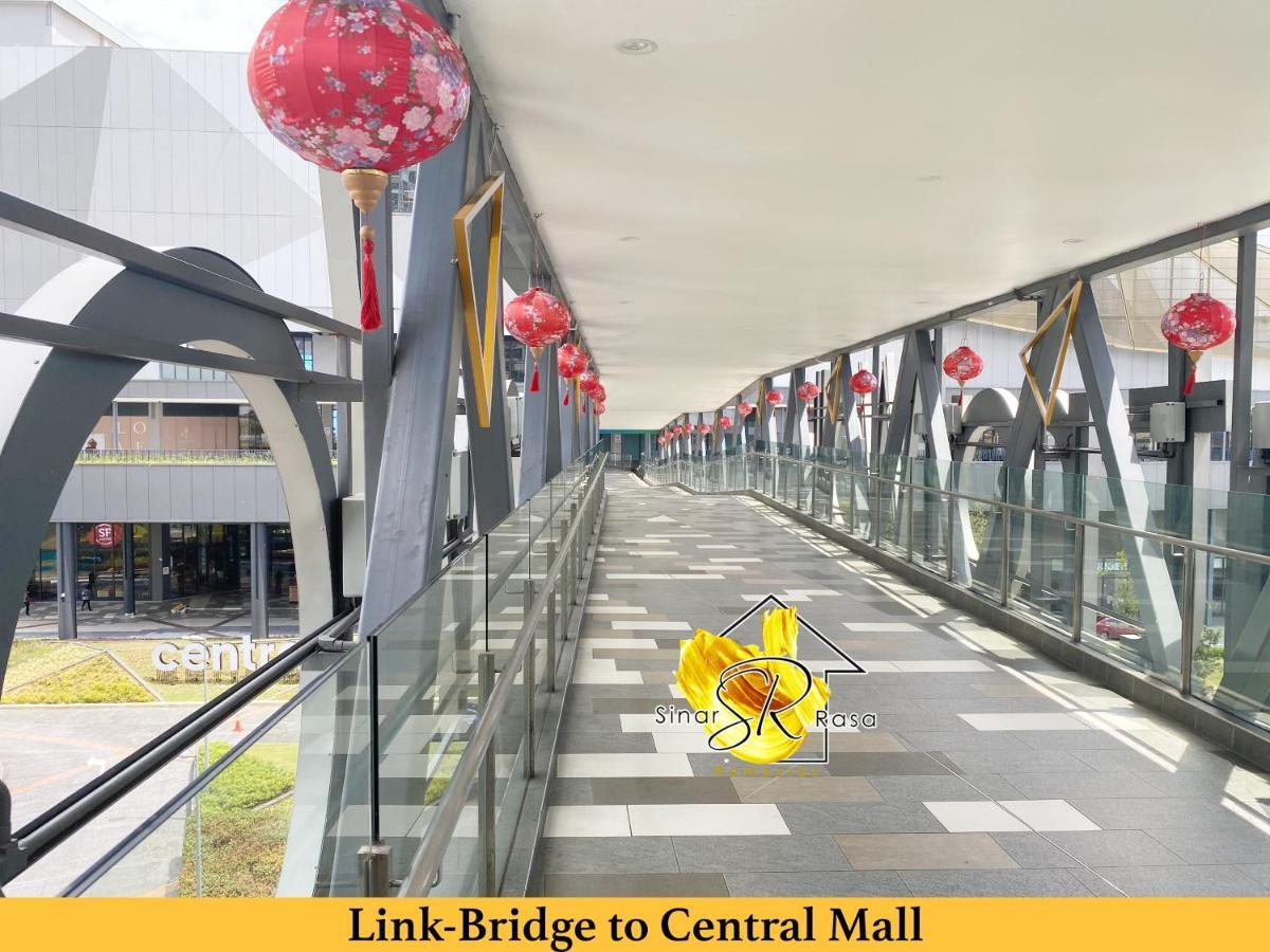 Sinar Rasa Homestay At I-Soho, I-City Shah Alam Zewnętrze zdjęcie Link-Bridge to Central Mall